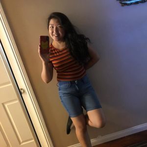 Meet your Posher, Nicole